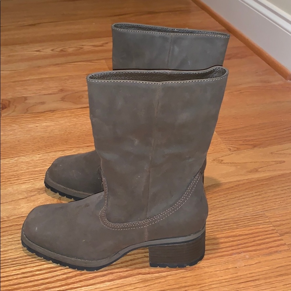 Dress boots